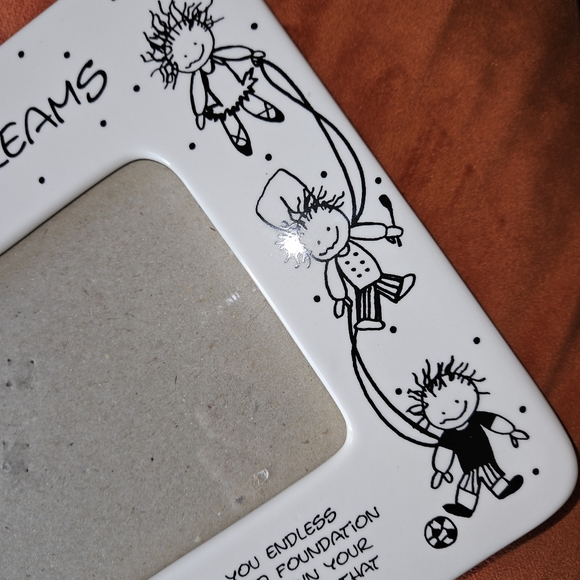 Follow your dreams 4”x6” frame - Picture 2 of 6